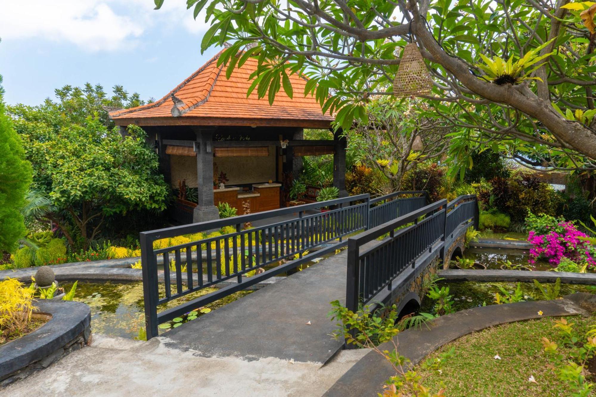 Villa Selonding Batu Lovina Екстериор снимка